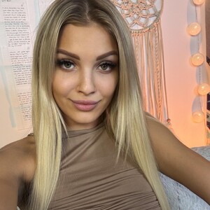 Alexis_grey18 avatar
