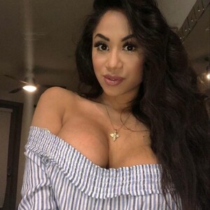 Aricollins avatar