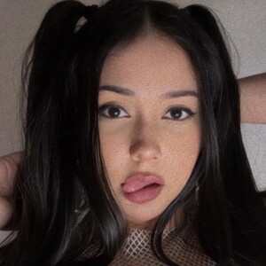 Lilith_Petite
