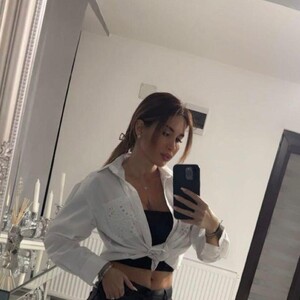 Emma_d