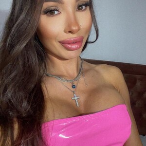 AylinHoney23