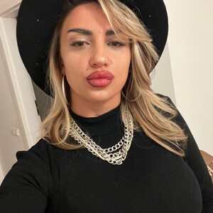 Izabelatessa avatar