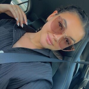 Sabrinna_sky avatar