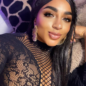 Luxury_alanna
