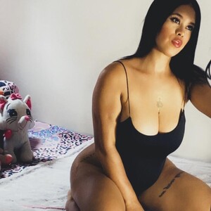 Marilyncruz__ avatar
