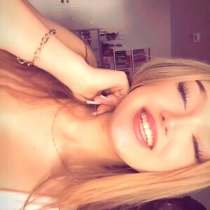 Hannah_18 avatar