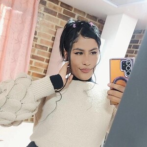 Ailyng_bk