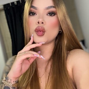 Aliciastonee avatar