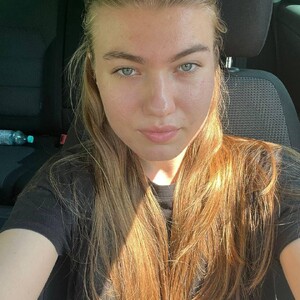 Polinablond avatar