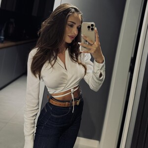 Esmeainsley avatar