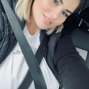 Hugeboobserin avatar