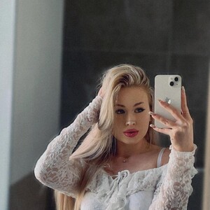 Cold_Blonde