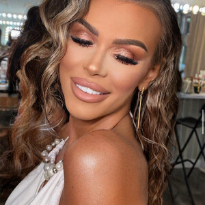 D_y_y avatar