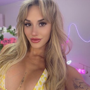 LillieQ avatar