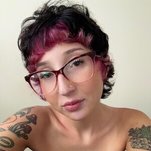 Strawberrrri1 avatar