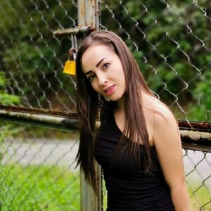 Tania_white1