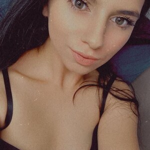 Yasmi_21 avatar