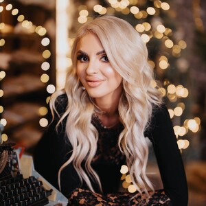 ShyEyesBlondy