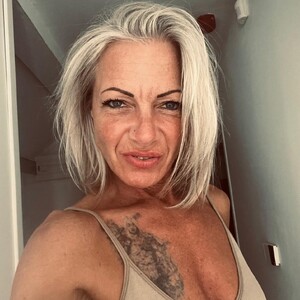 TrophyMilf