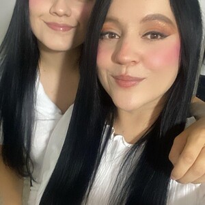 Girlshott_