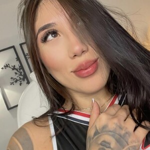 Isabella99_ avatar