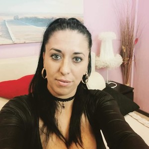 Aliceblack24