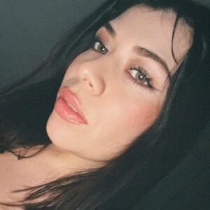 Ivonnyy avatar