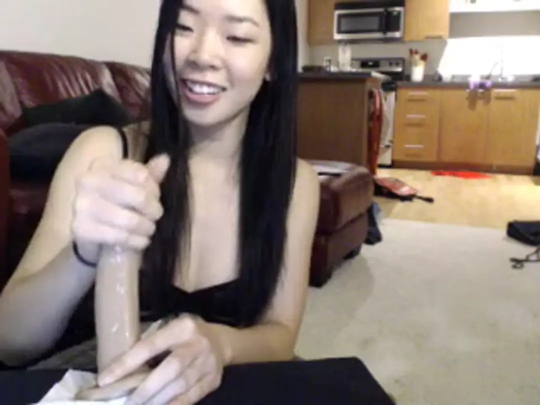 VyAwesome show preview