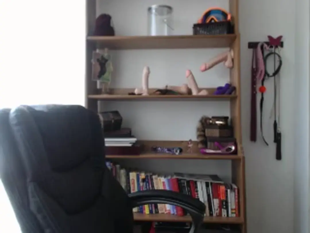 LucysLounge video #69157