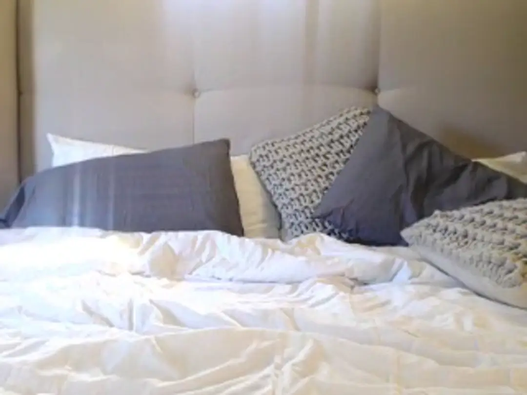 NikiSkyler show preview