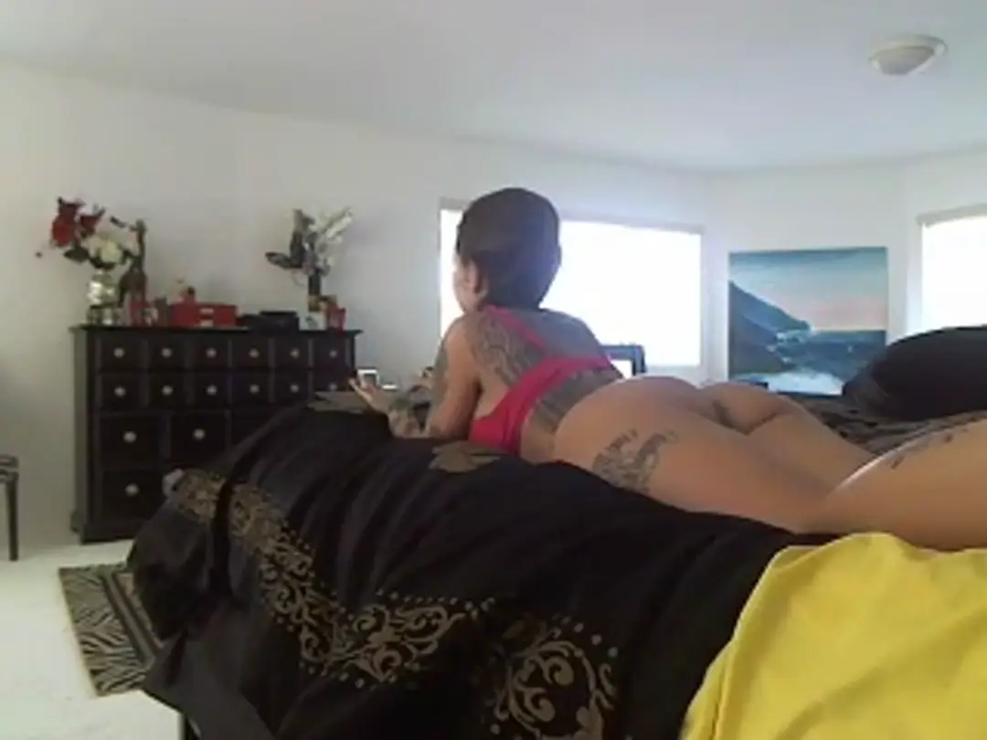 Juliabond video #60384