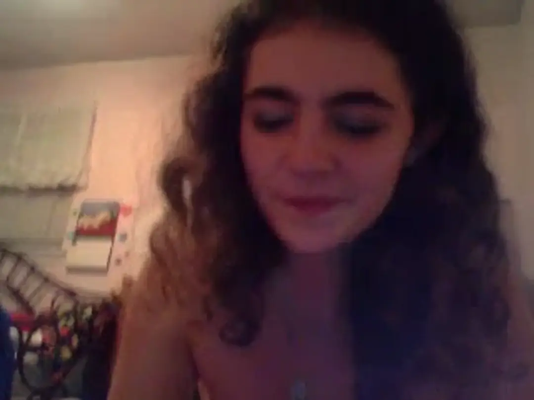 LauraLovly show preview