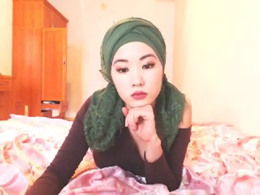 Estelle_Vella show preview