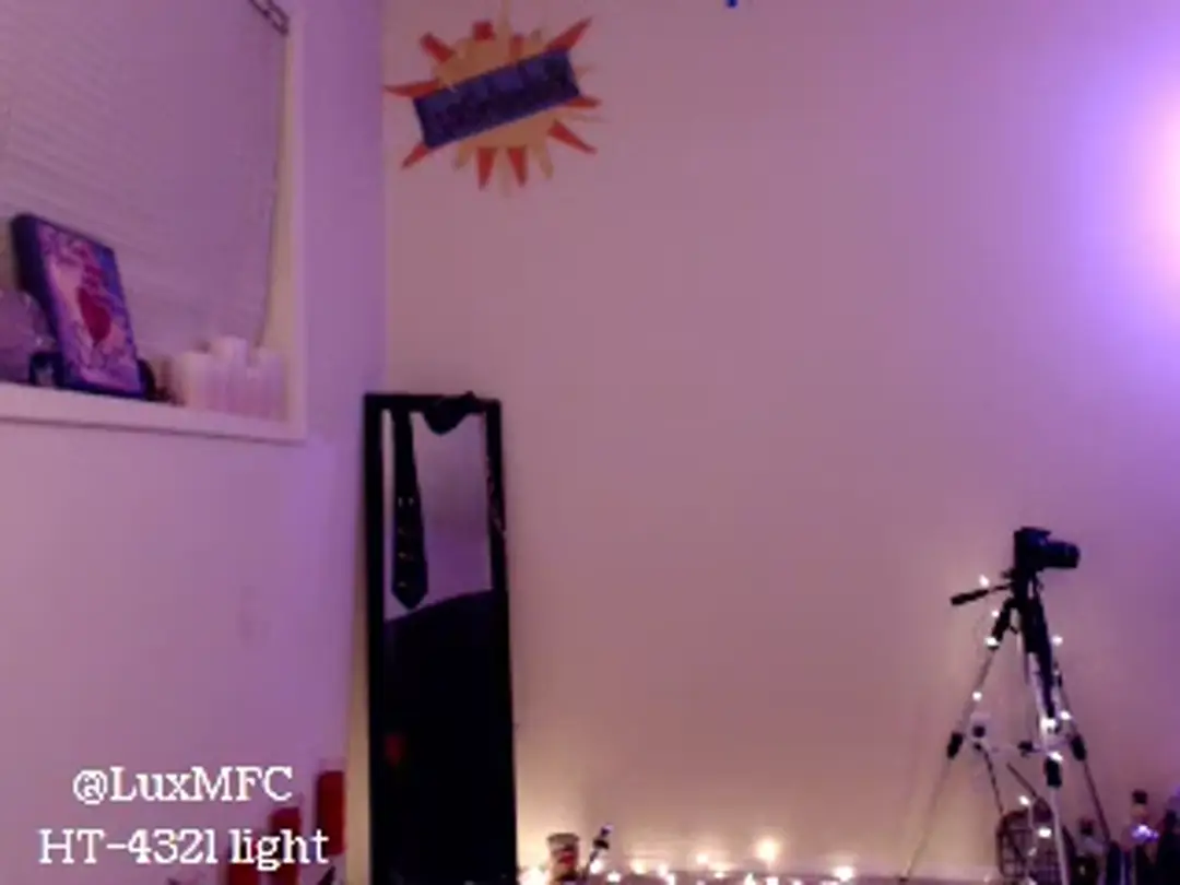 LuxNeon show preview