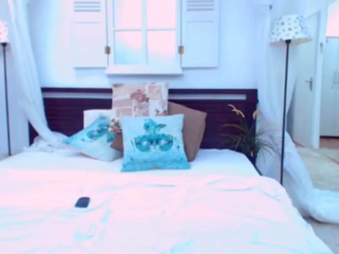 AliciaRey show preview