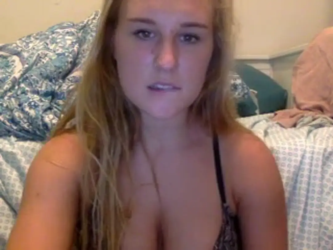 MackenzieRoxx show preview