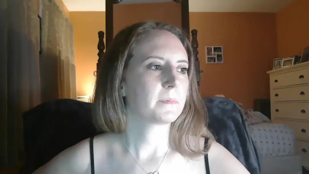 Girlnxtdoor7 video #1051