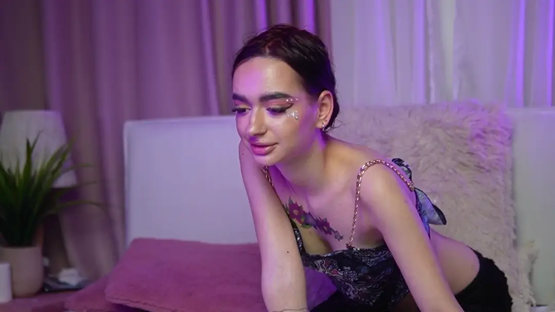 AriellaKitten show preview