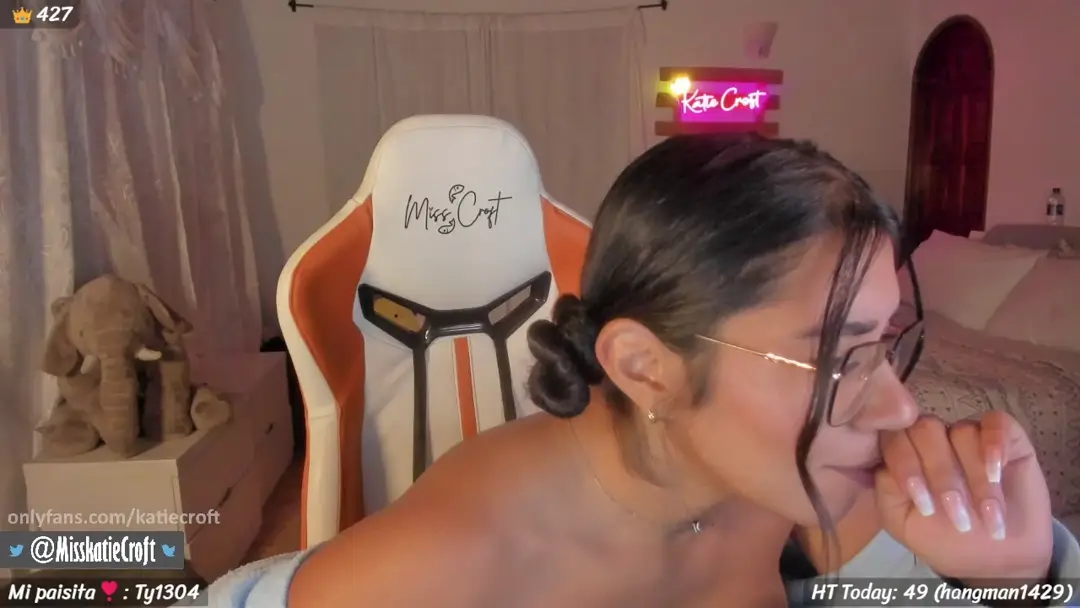 KatieCroft video #2811