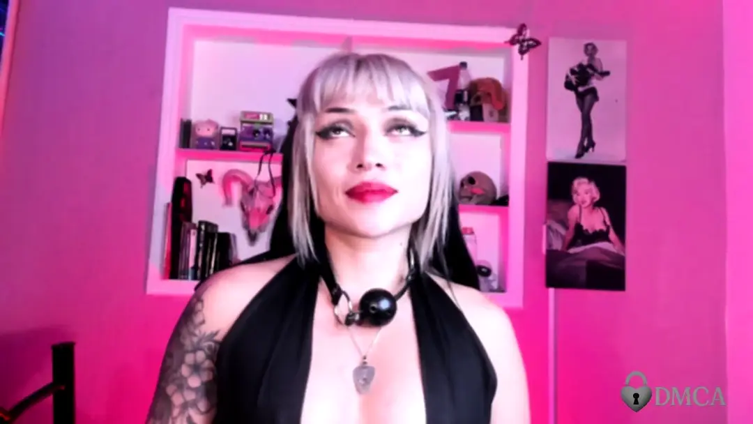 MeganManson show preview