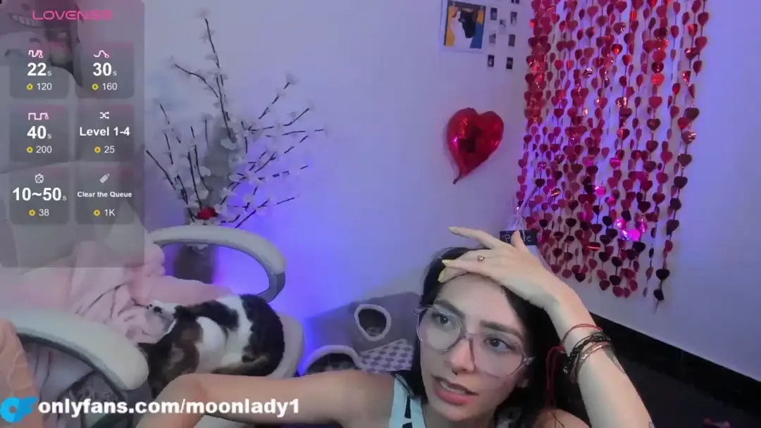 Moonlady6 show preview