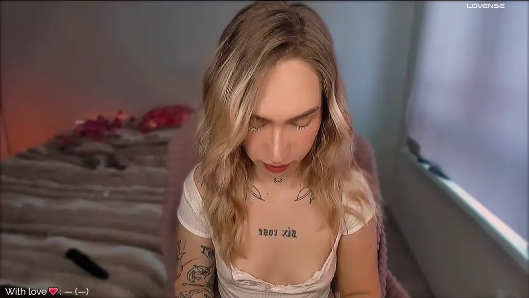 Roselyn_ show preview