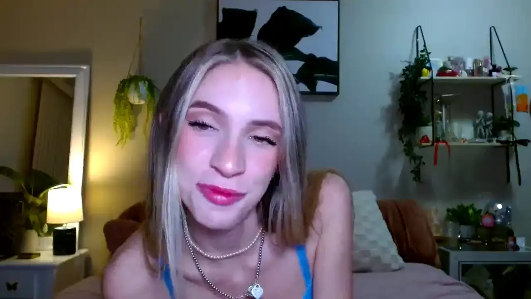 Em_babyxx show preview