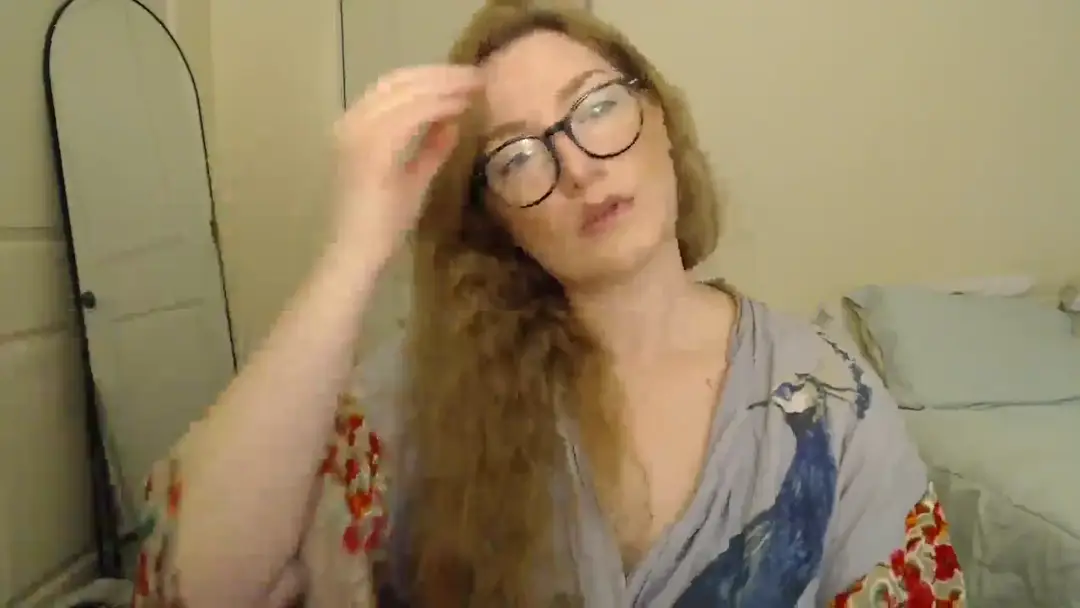 CarlyNextDoor video #4033