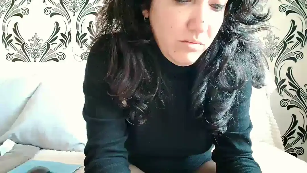 CharmingPearl show preview