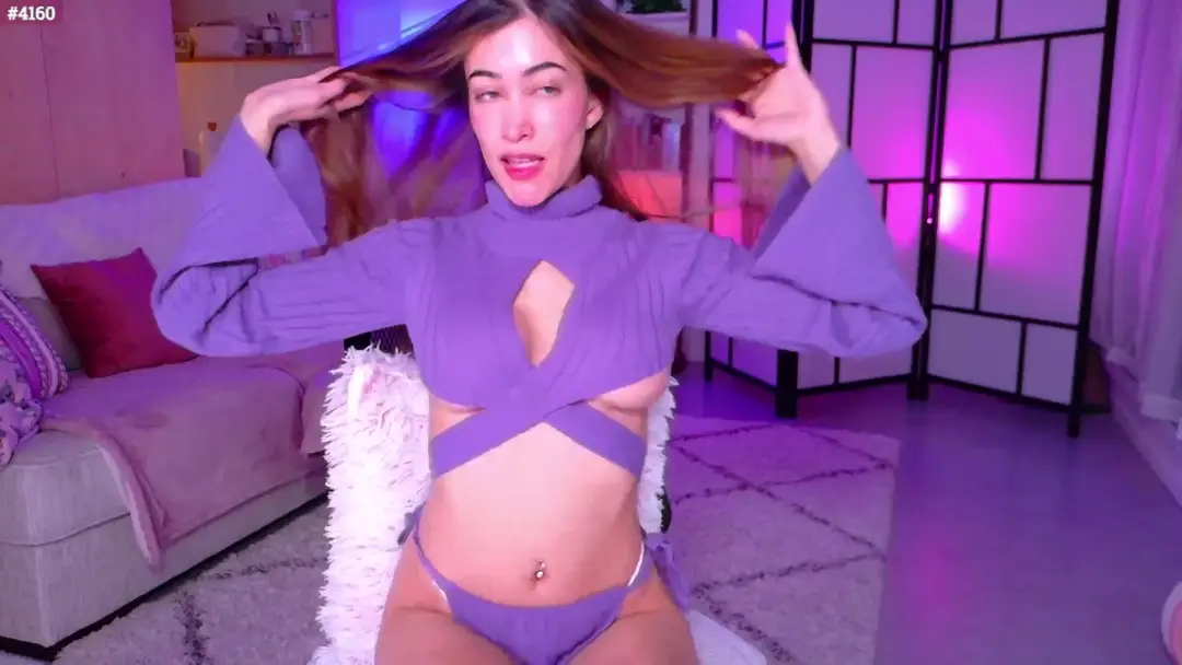 LunaCherry show preview