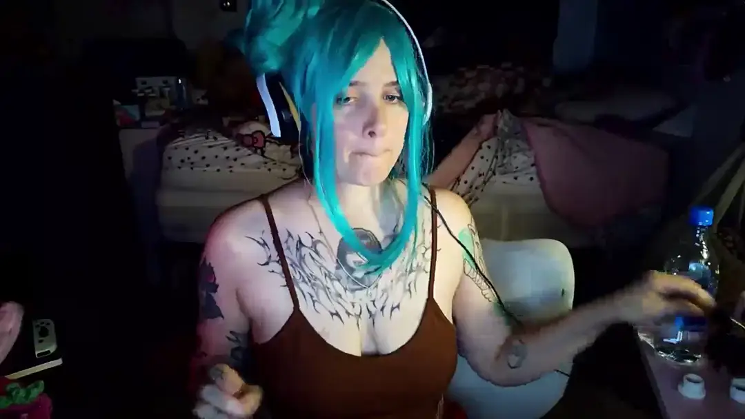 LunaLovely420 show preview