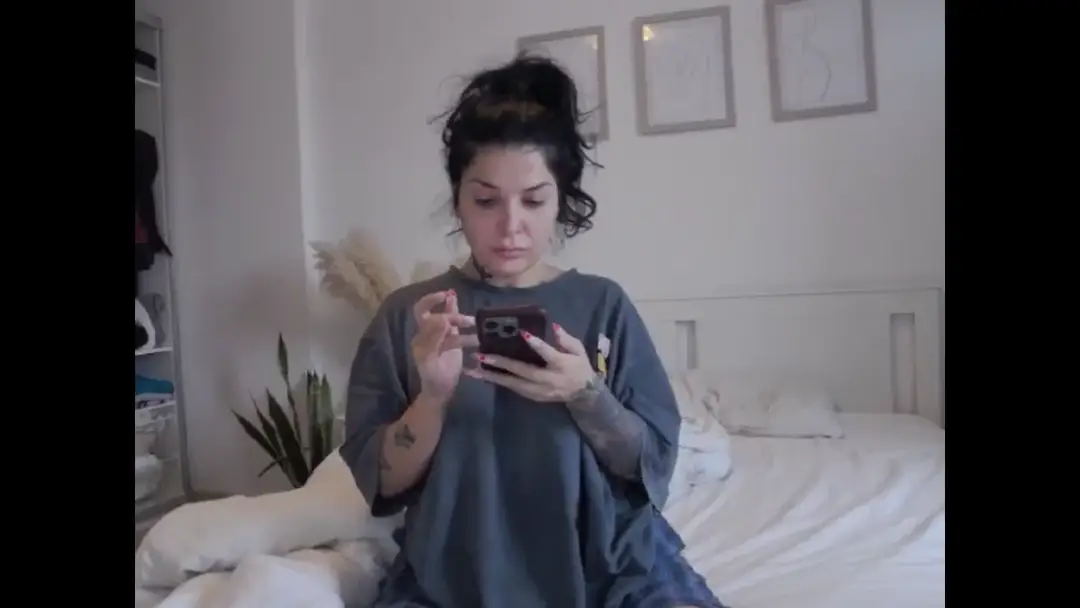 MiaCutie4u show preview