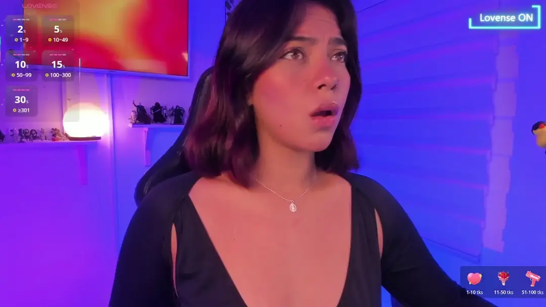 MiaVelour show preview