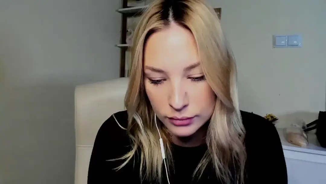 VelvetAngela show preview